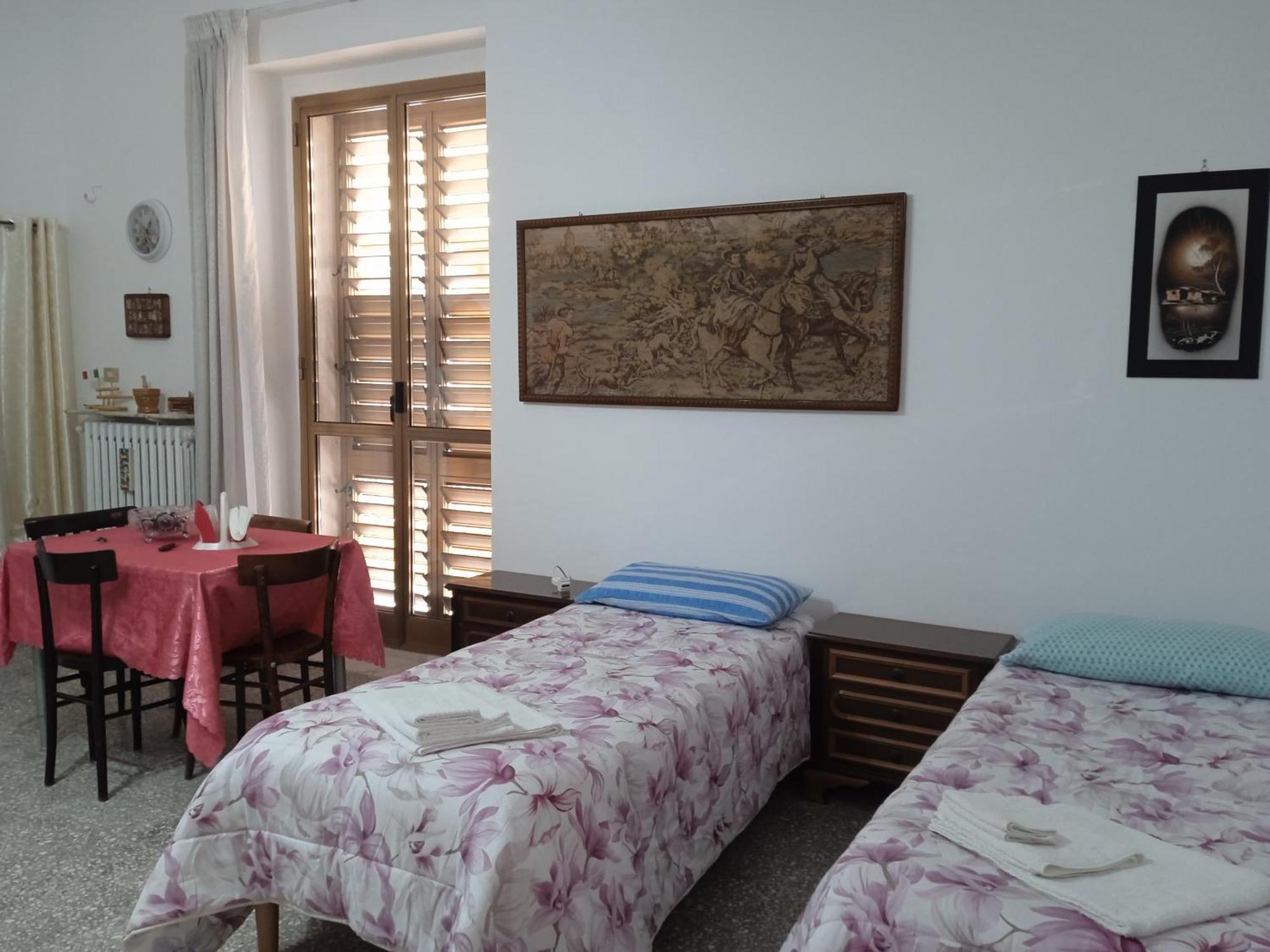 B&B La Casa Dell'Ospite กราวีนา อิน ปูเลีย ภายนอก รูปภาพ